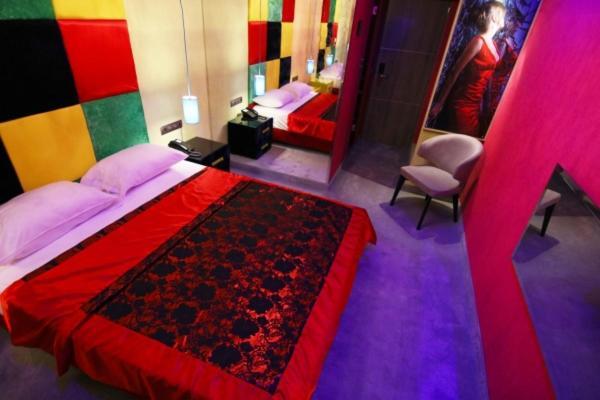 The Crystal Blue Xaidari Hotel Skaramangás エクステリア 写真